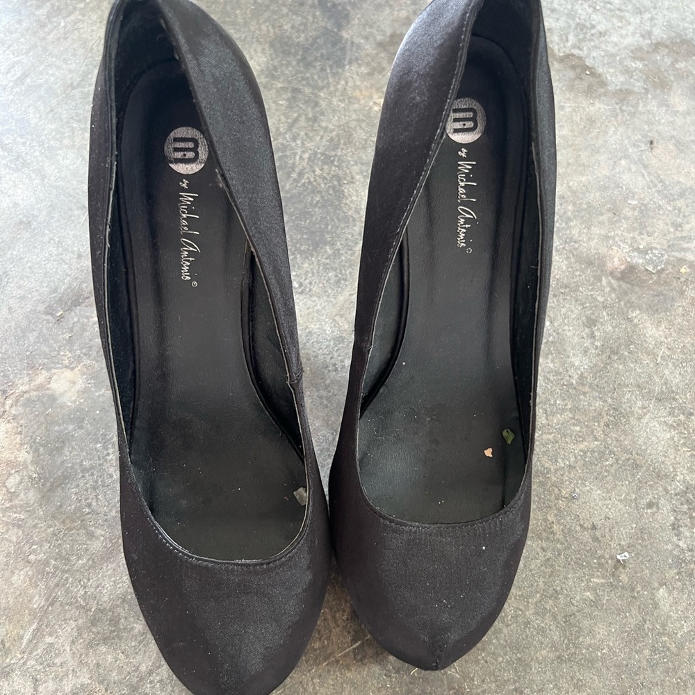 Michael Antonio Black Heels Classic Suede Pumps